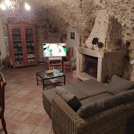 La Casa Del Orso アパート Lecce ne' Marsi